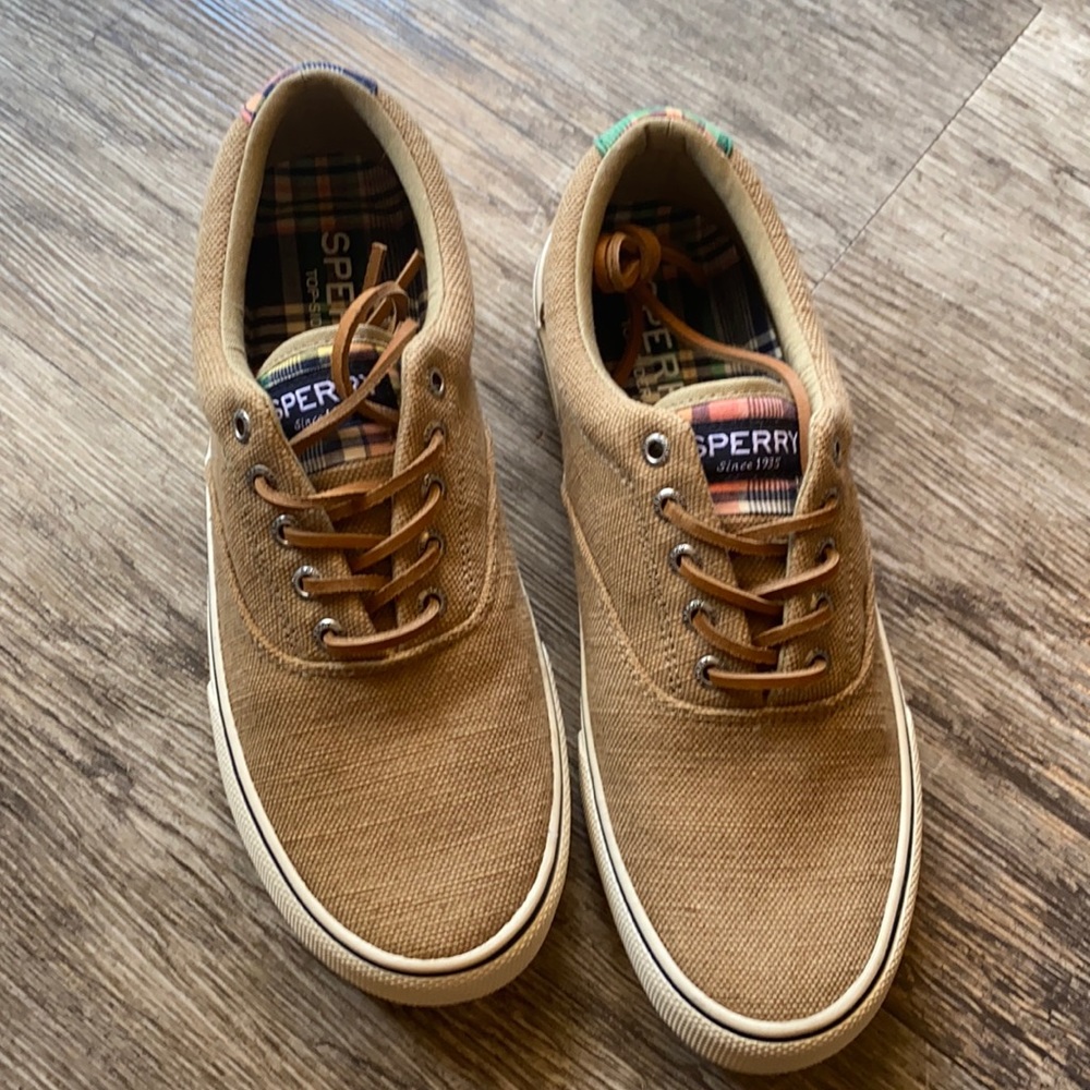 Brand New Sperrys Tan